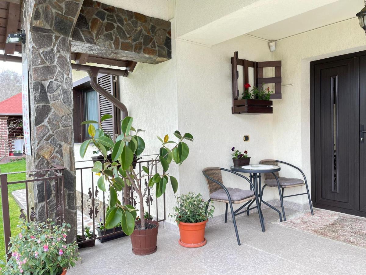 Pensiunea Select Curtea De Arges Exterior photo